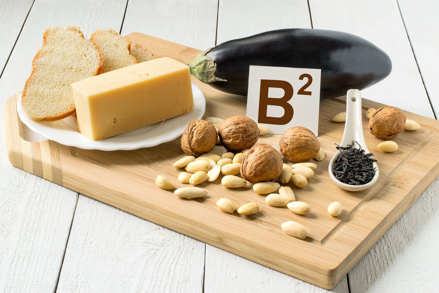 Vitamin B2 – Wie Vitamin B2 den Körper unterstützt und die Gesundheit fördert. Vitamin B2: Die Rolle von Riboflavin für den Energiestoffwechsel und die Hautgesundheit.