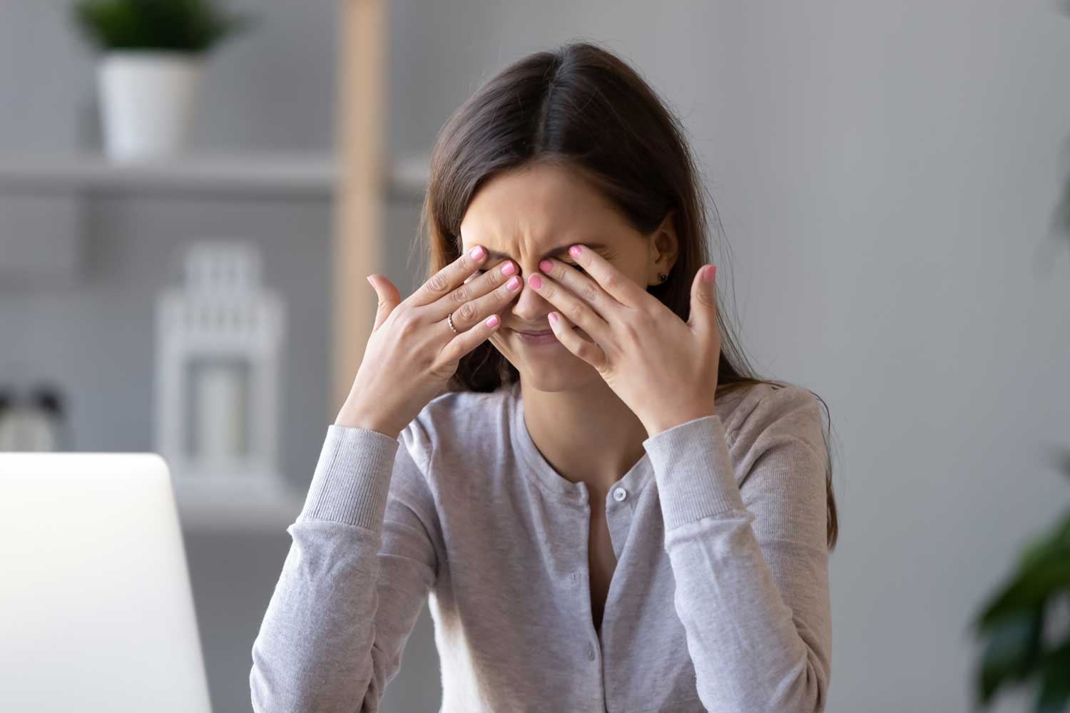 Vitamin A Mangel – Wie ein Mangel an Vitamin A die Gesundheit beeinflusst und was dagegen hilft. Vitamin A Mangel: Symptome, Ursachen und Auswirkungen eines Vitamin A Defizits.